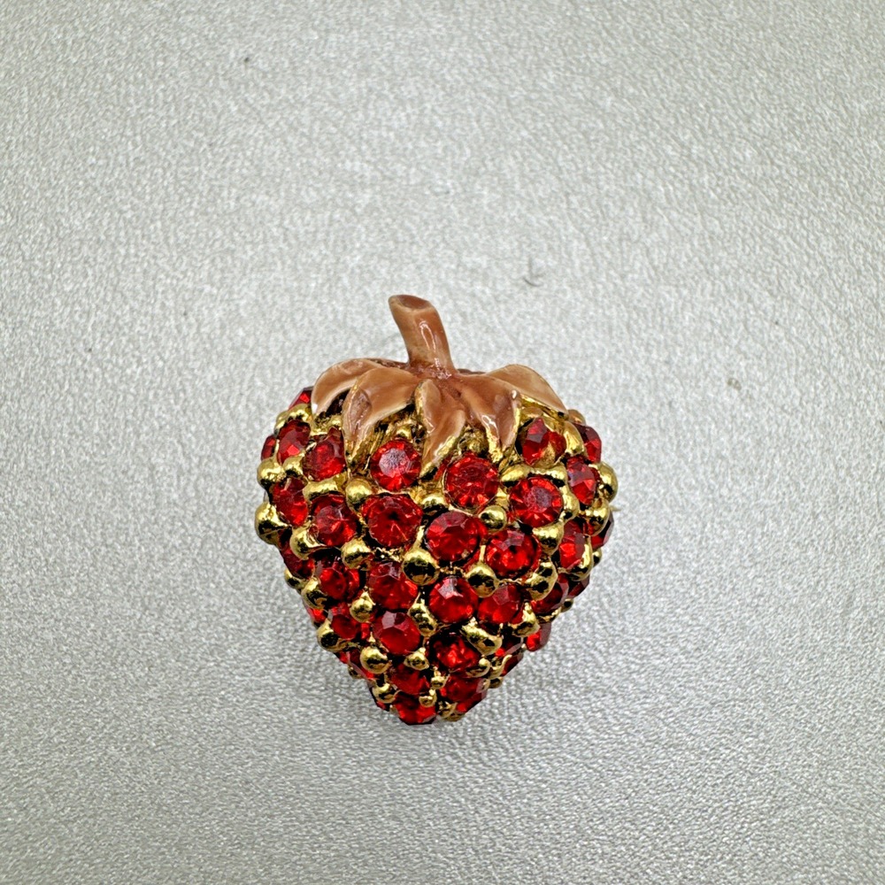 Vtg‎ Stunning Strawberry Gold Tone Ruby Red Rhinestone Brooch Pin